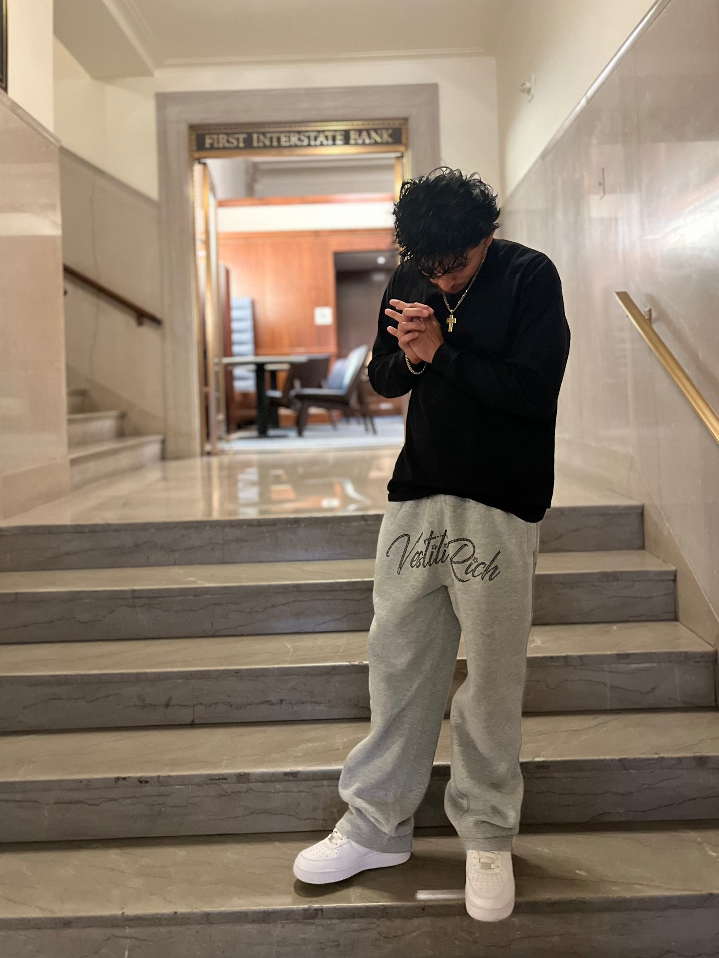 Grigio VestitiRich Rhinestone SweatPants